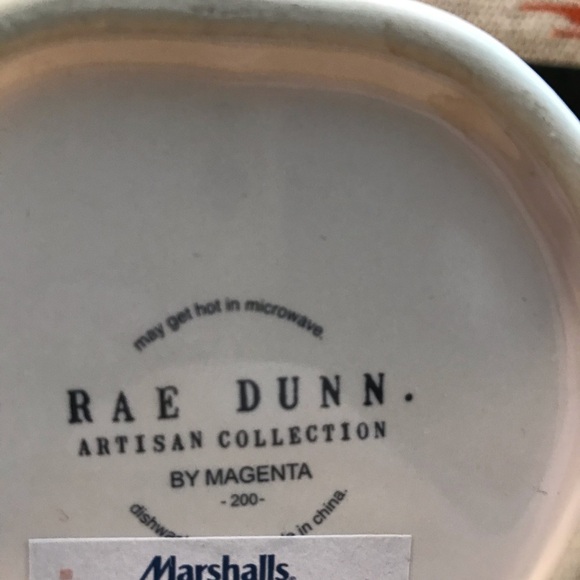 Rae Dunn MERRY CHRISTMAS mug red coffee tea NWT - Picture 4 of 8